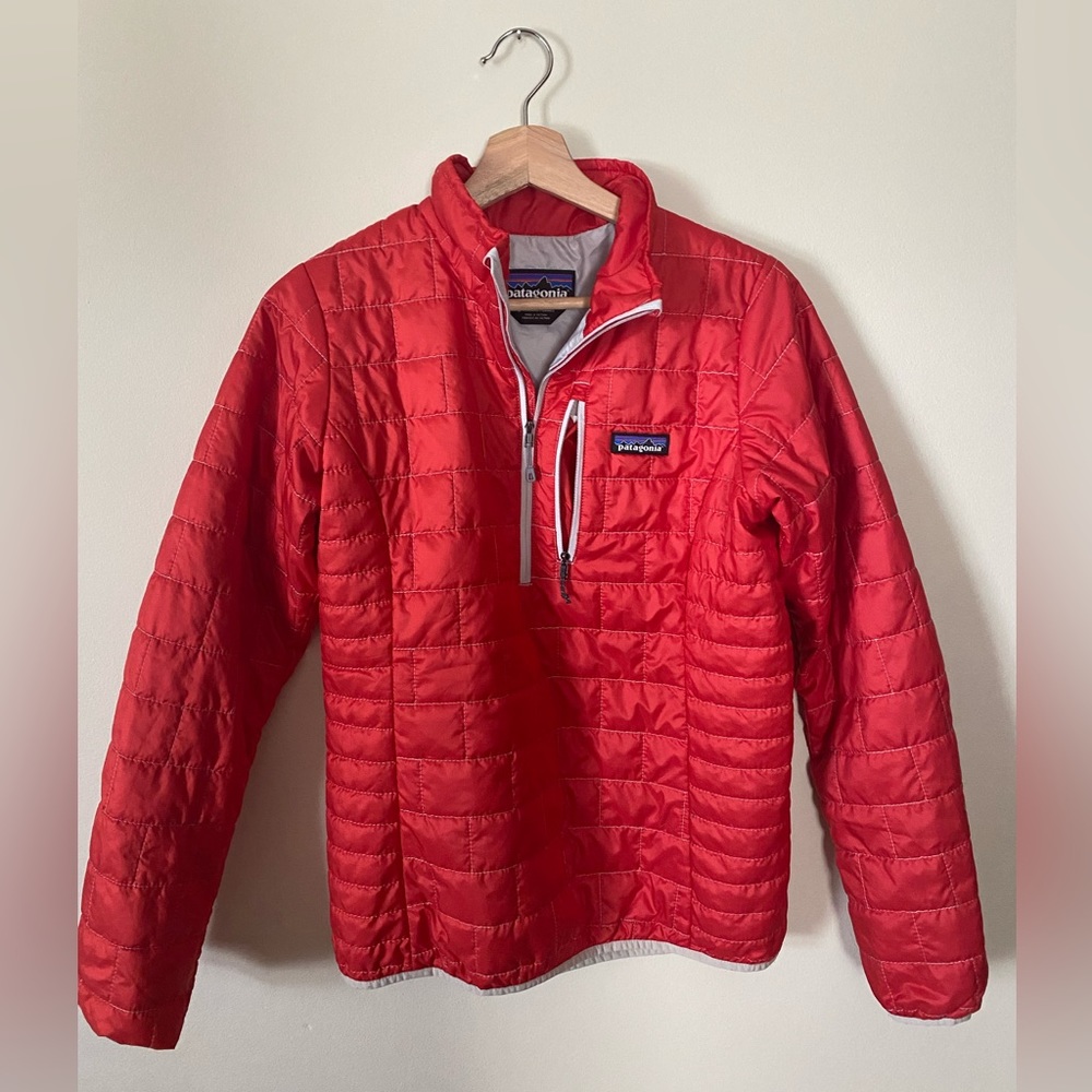 Patagonia Women’s Nano puff pullover half zip Red Size S great condition